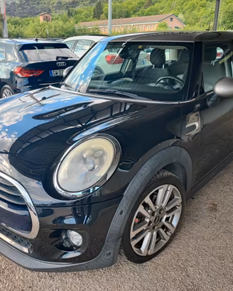 Mini 1.5 Cooper D 5 porte