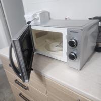 Forno a Microonde SilverCrest - Design Moderno e F