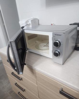 Forno a Microonde SilverCrest - Design Moderno e F