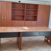 Arredamento per studio scrivania armadio