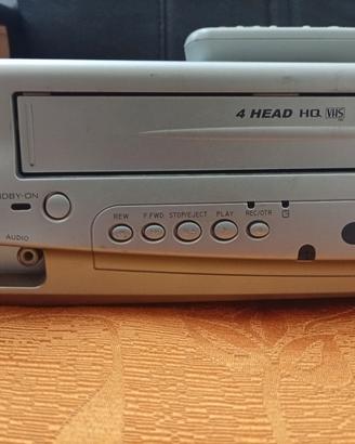 Videoregistratore combinato DVD Funai 
