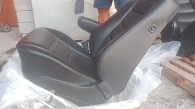 Sedili in pelle 300 ce neri