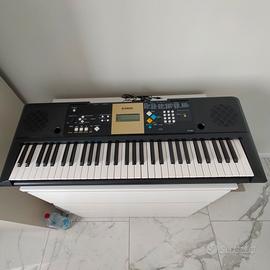 tastiera Yamaha YPT-220