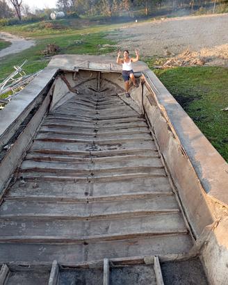 scafo di Houseboat Ghipson