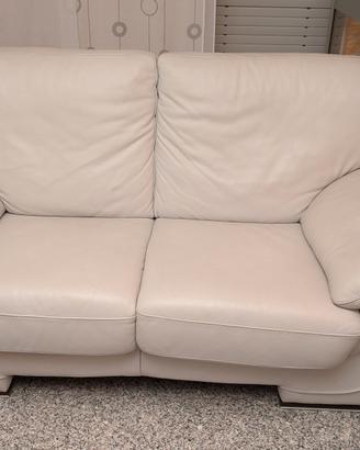 Divano 3 posti + divano 2 posti = 200 €