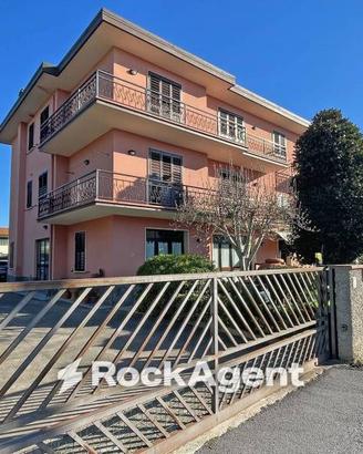Immobile di 820 m² a San Giuliano Terme
