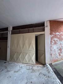 Garage parco la selva blocco A con porta blindata