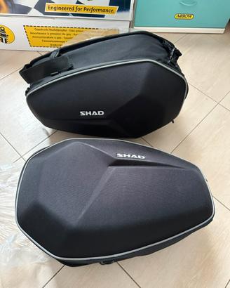 Borse laterali shad + agganci Yamaha  mt09