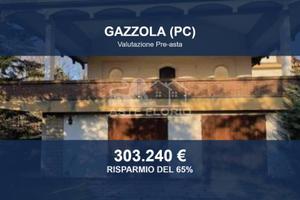 Immobile in asta di 776 m² con più di 5 locali e b