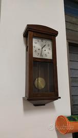 orologio a pendolo d'epoca 