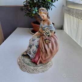 Statua Dama Carlo Mollica in Porcellana