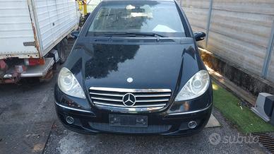 MERCEDES V169 CLASSE A C/MOTORE 640940  + 266920