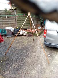 treppiede russo in legno,
