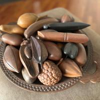 Piatto decorativo in legno con frutta