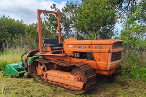 Trattore a cingoli FIAT 605C