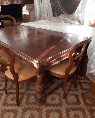 RIBASSO! Tavolo in legno di noce antico, fine 800