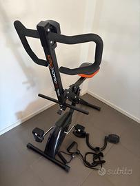 Total power crunch con cyclette e accessori