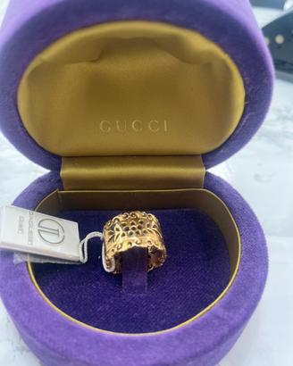 Anello di Gucci in oro