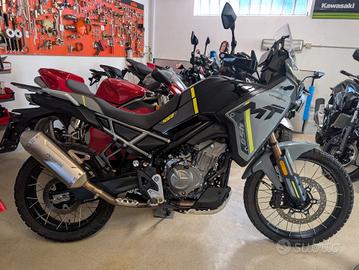 CFMOTO 450MT