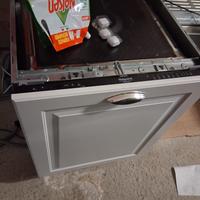 lavastoviglie incasso hotpoint ariston