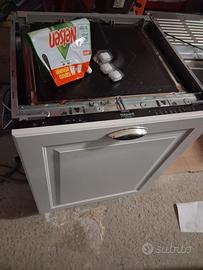 lavastoviglie incasso hotpoint ariston