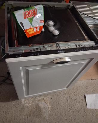lavastoviglie incasso hotpoint ariston
