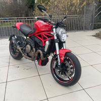 Ducati Monster 1200