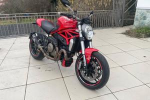 Ducati Monster 1200