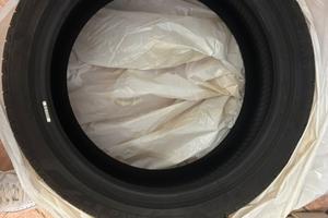 Pirelli estive 215/45 r18