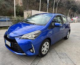 TOYOTA YARIS 1.5 HYBRID NEOPATENTATI AUTOMATICO