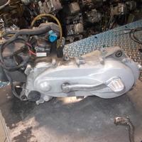 X Vespa LX 50 : motore statore variatore volano