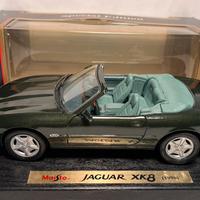 Maisto 1/18 Jaguar XK8 1996