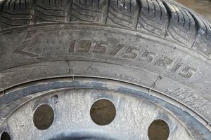 4 Gomme antineve con cerchio in ferro per y