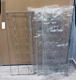 4 ripiani portabottiglie Ikea