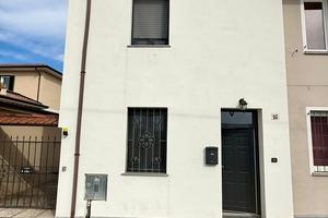 Casa indipendente a Verrua Po