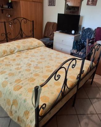 letto in ferro battuto + rete a doghe