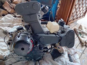 blocco motore ducati 996 con 3440 km e corpo farfa