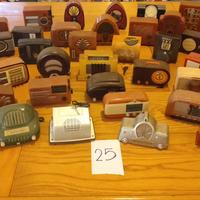 Collezione di mini radio stile vintage