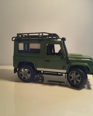 Land rover Defender bruder