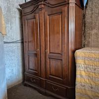 Armadietto  in Noce