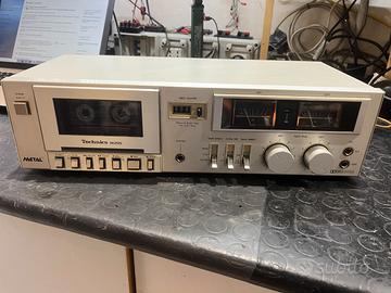 Desk Cassette Technics  RS-M250