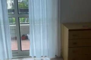 Stanza per studentessa o lavoratrice