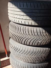 Gomme con cerchi 205/50 r17