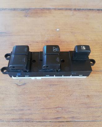 pulsantiera vetri navara d40