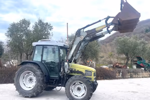 Trattore cabinato HURLIMANN modello XA - 658 T