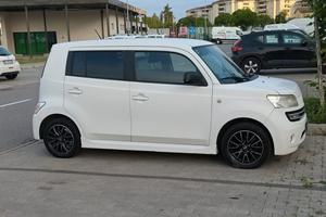 Hyundai Matrix bianco perlato cerchi OZ neri