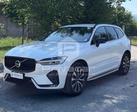 VOLVO XC60 B4 (d) AWD automatico Plus Dark