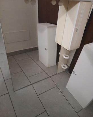 Speccio co mobiletto x bagno