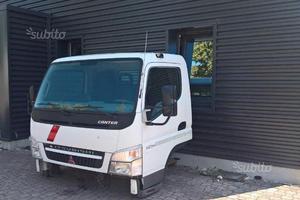 Cabina Mitsubishi Canter completa versione C