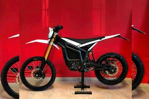 Talaria Komodo ed. B/N